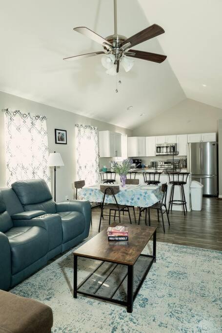 Happy Beach House In Biloxi Extérieur photo